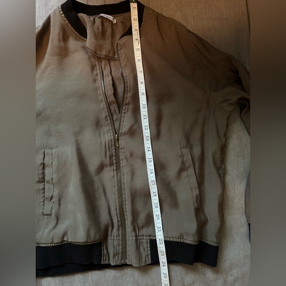 Army Green Dex Rayon Bomber Jacket Size L - Picture 7 of 9